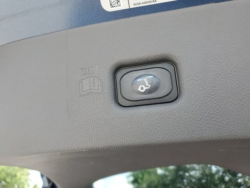 Used 2019 Lincoln Nautilus Reserve AWD/4WD image 16