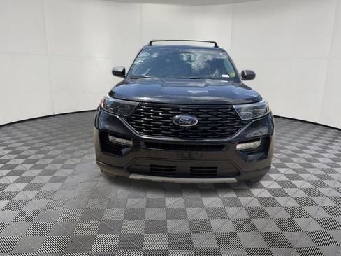 Used 2021 Ford Explorer XLT w/ Equipment Group 202A AWD/4WD image 14