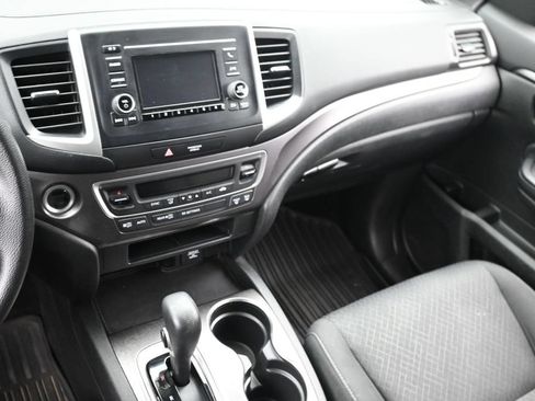 Used 2017 Honda Ridgeline Sport image 15