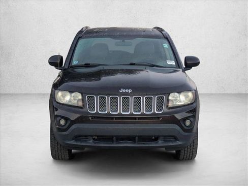 Used 2014 Jeep Compass Latitude w/ Sun/Sound Group FWD image 2