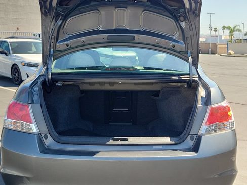 Used 2010 Honda Accord LX image 9