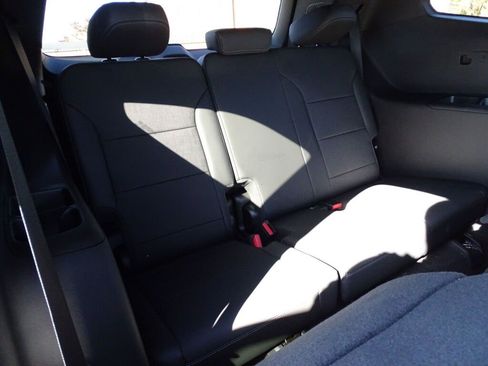 New 2025 Buick Enclave Preferred w/ Super Cruise Package image 12