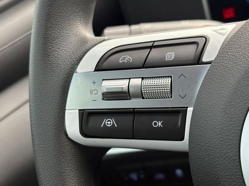 New 2025 Hyundai Santa Cruz SE image 12