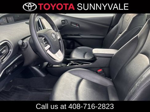 Used 2019 Toyota Prius Prime Premium FWD image 14