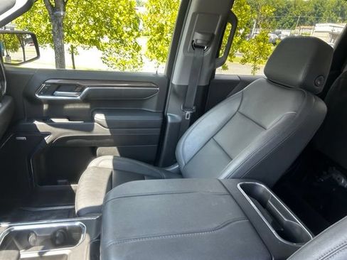Used 2024 Chevrolet Silverado 1500 RST w/ Convenience Package II AWD/4WD image 16