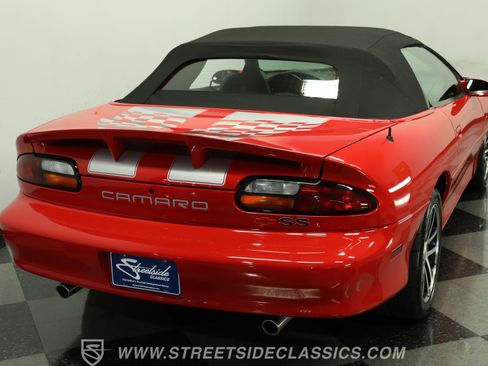 Used 2002 Chevrolet Camaro Z28 RWD image 10