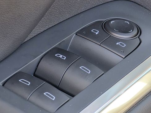 New 2025 Chevrolet Traverse LT w/ Driver Confidence Package image 21