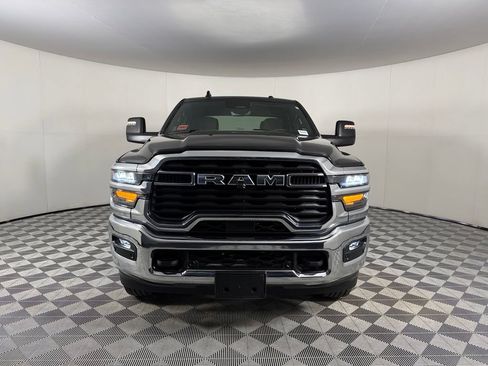 Used 2026 RAM 2500 Big Horn AWD/4WD image 3