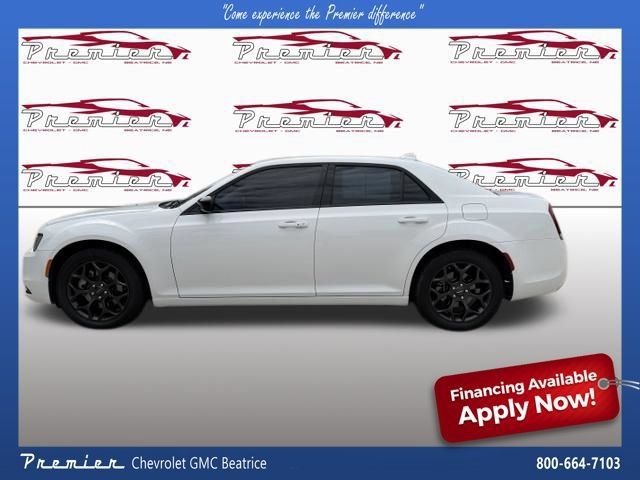 Used 2022 Chrysler 300 Touring w/ Sport Appearance Package AWD/4WD image 2
