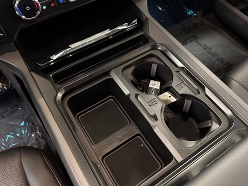New 2026 Ford F250 Lariat w/ Black Appearance Package image 22