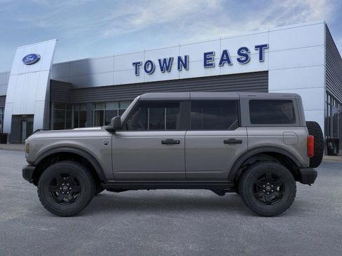 New 2025 Ford Bronco Big Bend w/ Black Diamond Package image 3