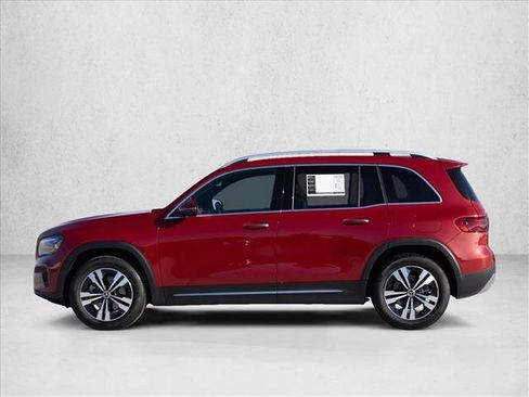 Certified 2026 Mercedes-Benz GLB 250 4MATIC image 8