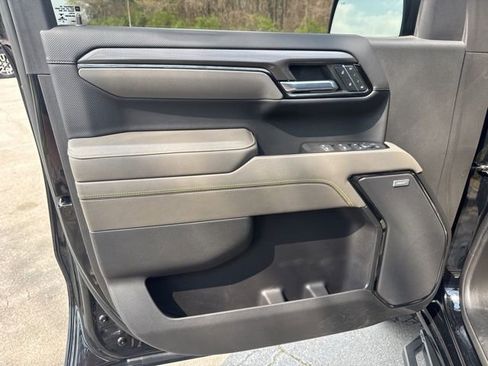 Used 2022 Chevrolet Silverado 1500 ZR2 w/ Technology Package image 15