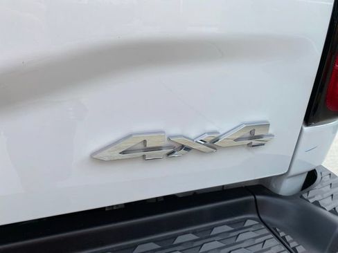 Used 2025 RAM 2500 Big Horn AWD/4WD image 6