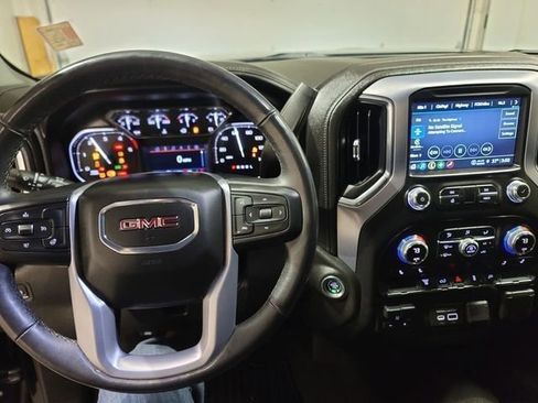 Used 2022 GMC Sierra 3500 SLE w/ SLE Convenience Package image 12