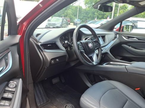 Used 2023 Buick Enclave Essence w/ Experience Buick Package FWD image 6