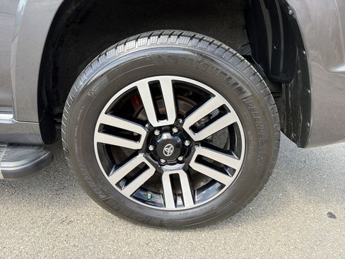 Used 2020 Toyota 4Runner Limited image 19