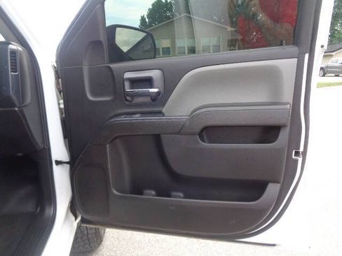 Used 2019 Chevrolet Silverado 2500 W/T AWD/4WD image 23