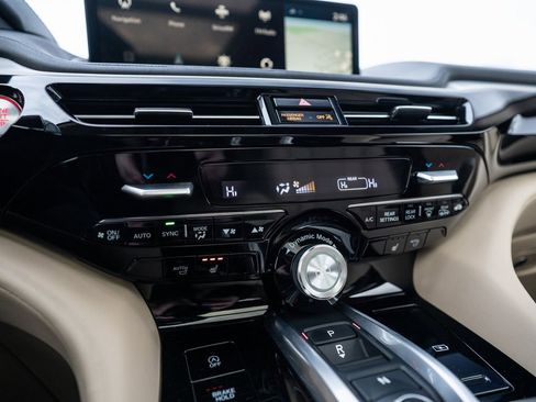 Certified 2023 Acura MDX SH-AWD w/ Technology Package image 32