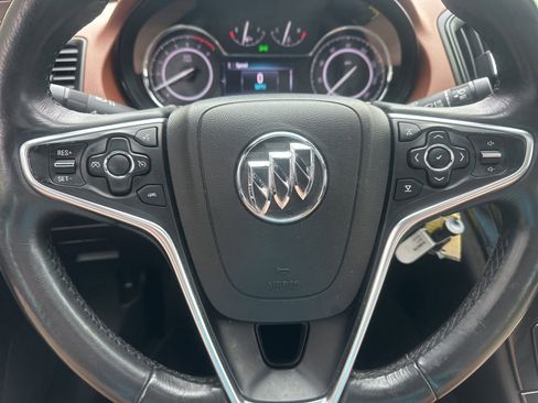 Used 2017 Buick Regal Sport Touring FWD image 19