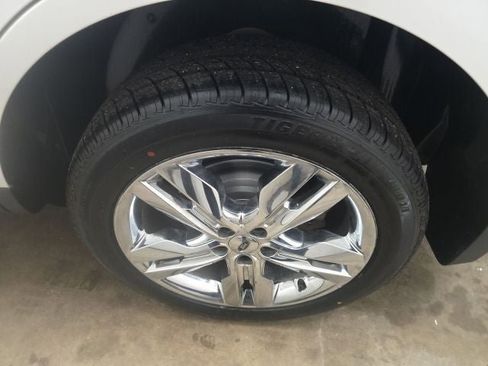 Used 2014 Ford Edge SEL w/ Equipment Group 205A FWD image 12
