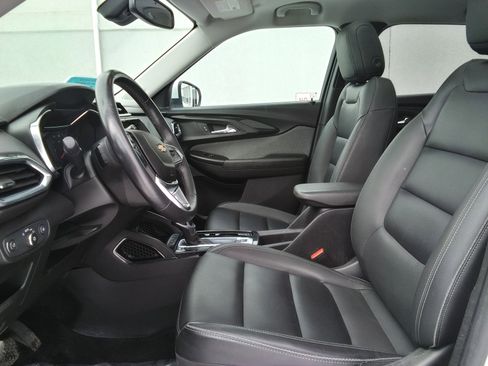 Used 2022 Chevrolet TrailBlazer LT w/ Sun and Liftgate Package image 13