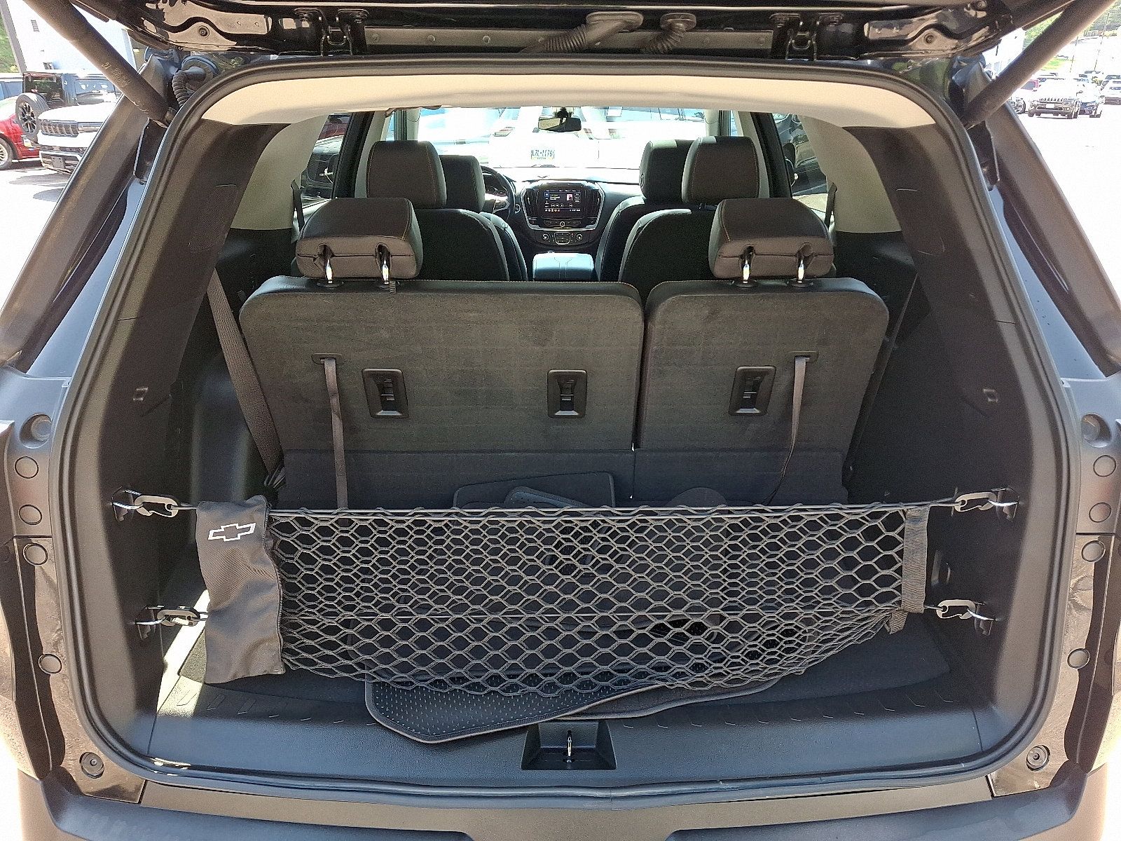 Used 2020 Chevrolet Traverse RS w/ LPO, Cargo Package AWD/4WD image 27