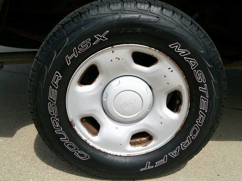 Used 2006 Ford F150 XL image 12