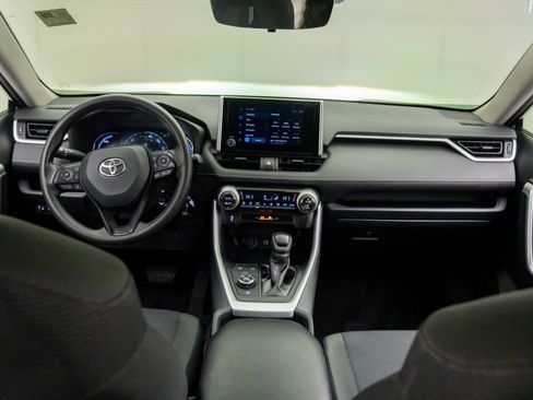 Used 2025 Toyota RAV4 LE image 13