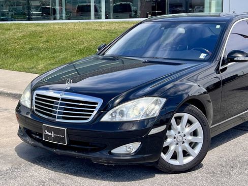 Used 2008 Mercedes-Benz S 550 4MATIC image 2
