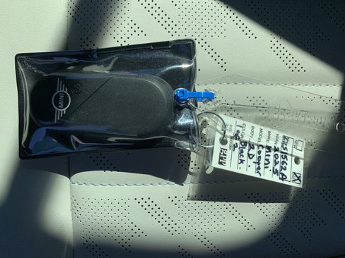 Used 2025 MINI Cooper S image 37