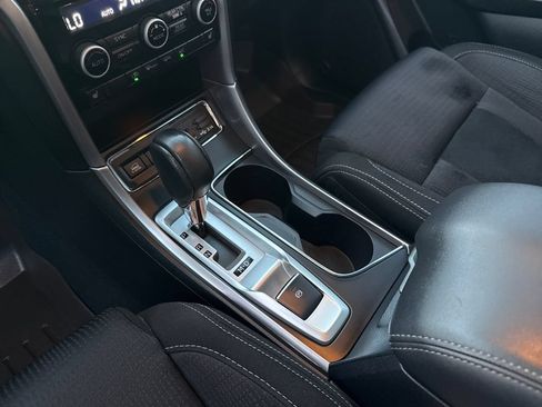 Used 2019 Subaru Ascent Premium AWD/4WD image 13