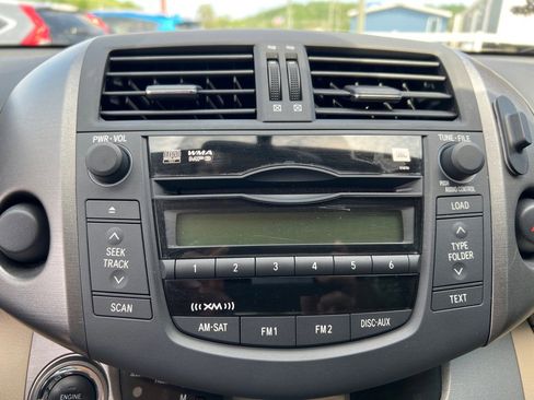 Used 2010 Toyota RAV4 Limited image 17