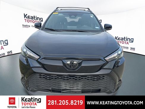 Used 2024 Toyota Corolla Cross AWD Hybrid image 2