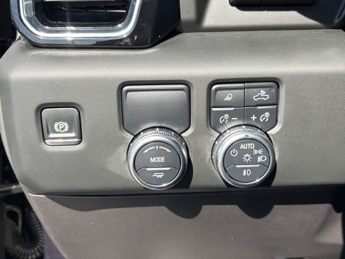 Used 2024 GMC Sierra 1500 Denali w/ Technology Package RWD image 26