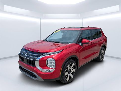 New 2025 Mitsubishi Outlander SE image 7