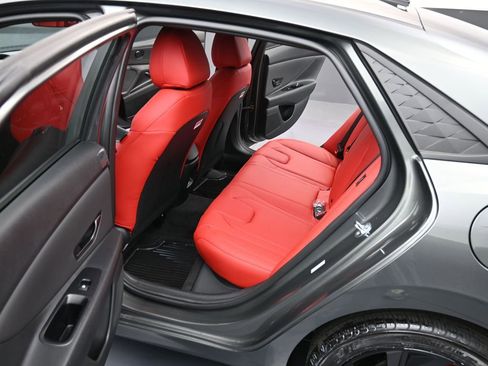 New 2026 Hyundai Elantra Sport FWD image 10