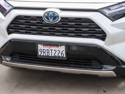 Used 2024 Toyota RAV4 SE AWD/4WD image 11