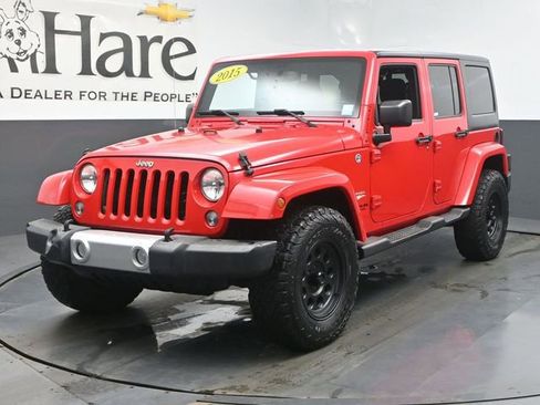 Used 2015 Jeep Wrangler Unlimited Sahara AWD/4WD image 33