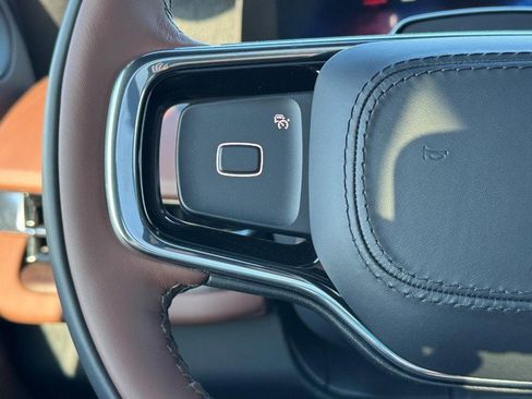 New 2025 Lincoln Navigator L Reserve image 21