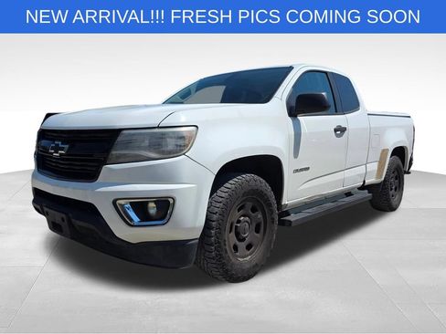 Used 2015 Chevrolet Colorado W/T RWD image 13