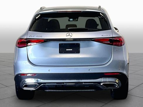 Used 2026 Mercedes-Benz GLC 300 4MATIC image 5