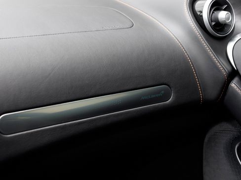 Used 2023 McLaren GT RWD image 34