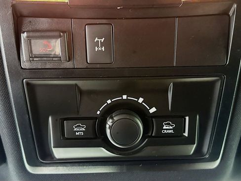 Used 2020 Toyota Tacoma TRD Off-Road image 19