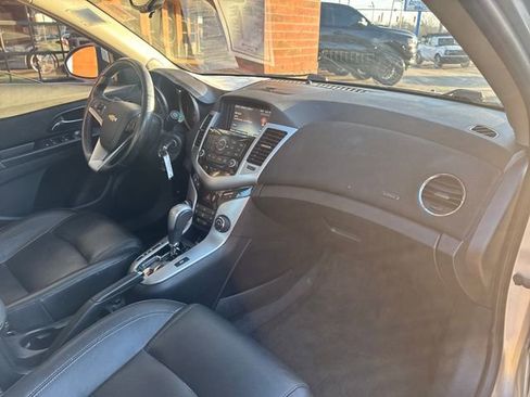 Used 2014 Chevrolet Cruze LT image 26