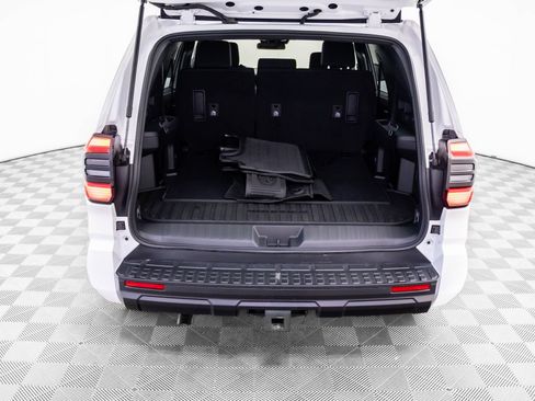 Used 2025 Toyota 4Runner SR5 image 35