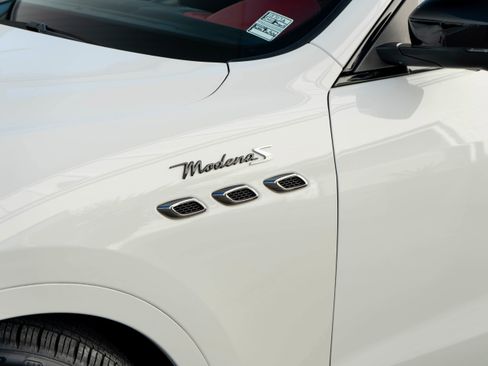 Used 2022 Maserati Levante Modena S image 5