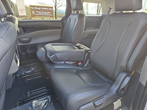 New 2026 Kia Carnival LXS image 22