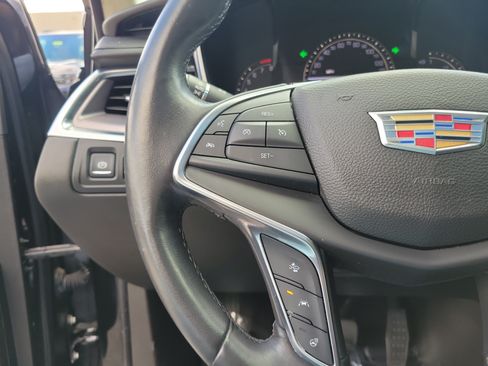Used 2017 Cadillac XT5 Luxury w/ Driver Awareness Package FWD image 22