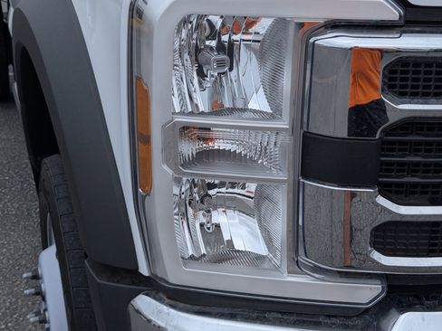 New 2026 Ford F450 XLT w/ Ambulance Prep Package RWD image 5